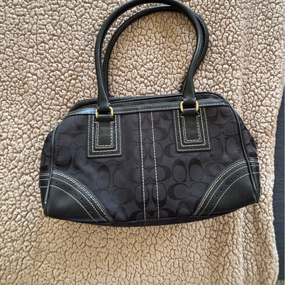 Coach shoulder bag with matching wallet